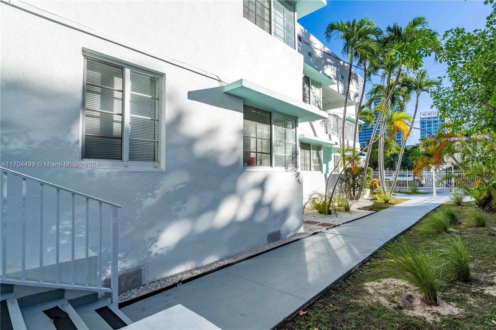 6838 Abbott Ave, Miami Beach, Florida image 6