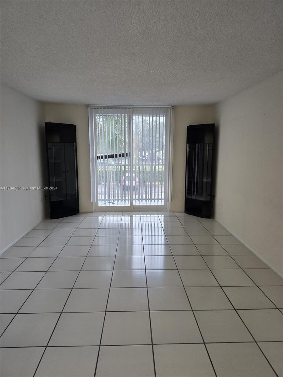 16851 NE 23rd Ave #A212, North Miami Beach, Florida image 3