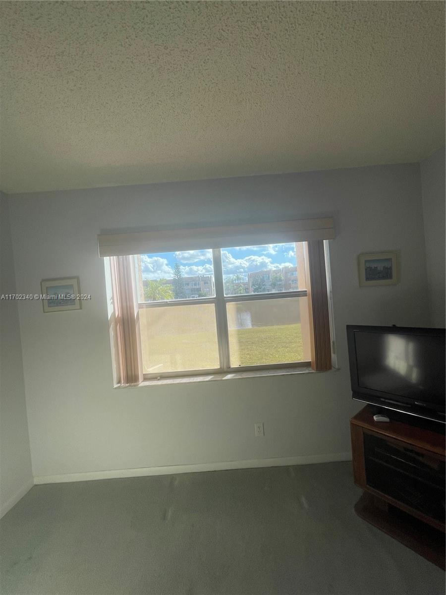 9540 Sunrise Lakes Blvd #107, Sunrise, Florida image 18