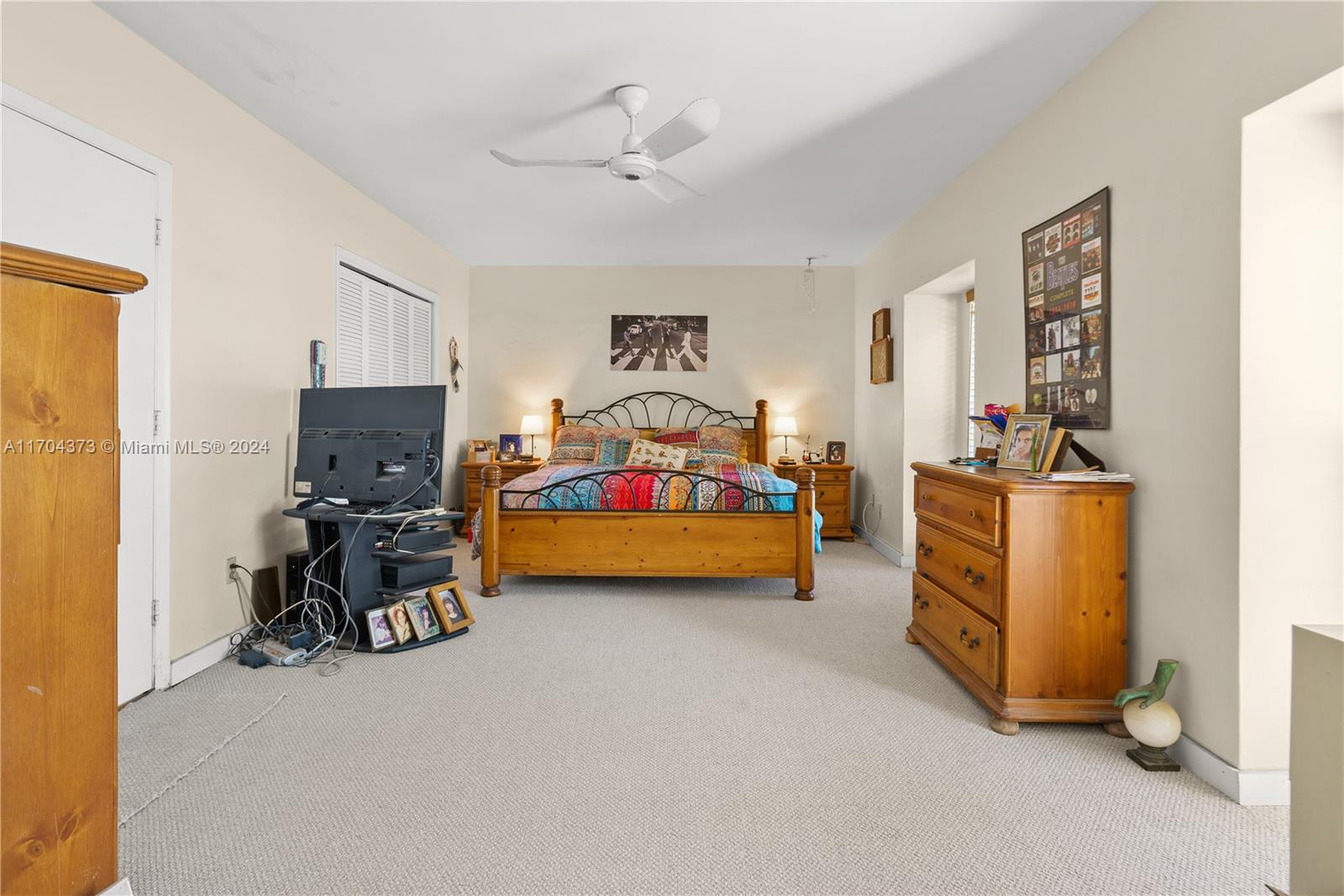 Listing Photo 10