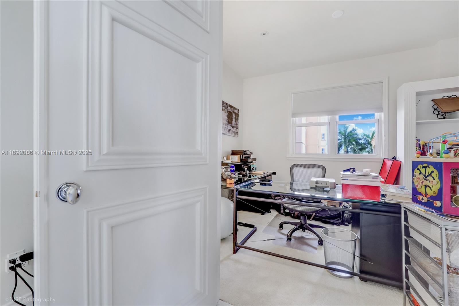 Listing Photo 12