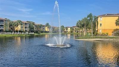 2361 NW 96th Ter #18A, Pembroke Pines, Florida image 2