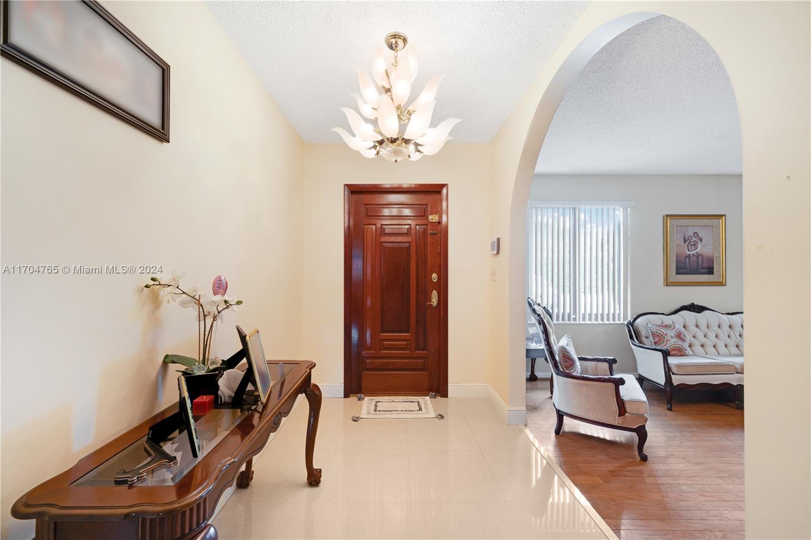 Listing Photo 14