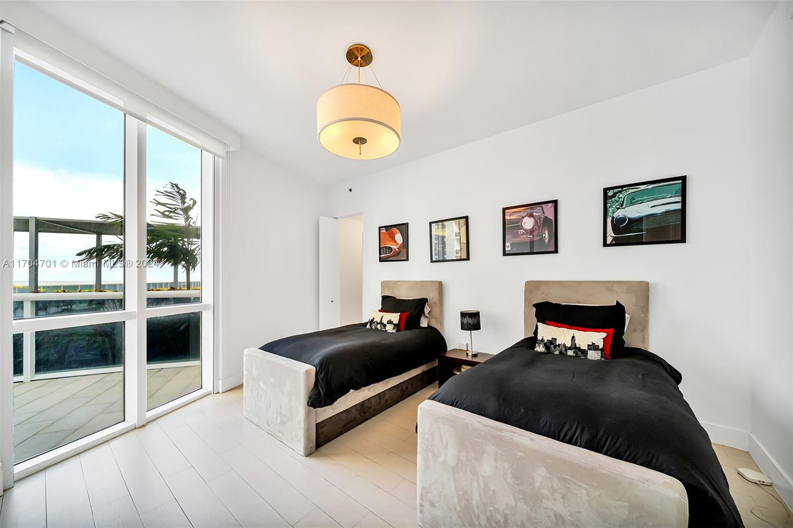 15901 Collins Ave #404, Sunny Isles Beach FL 33160