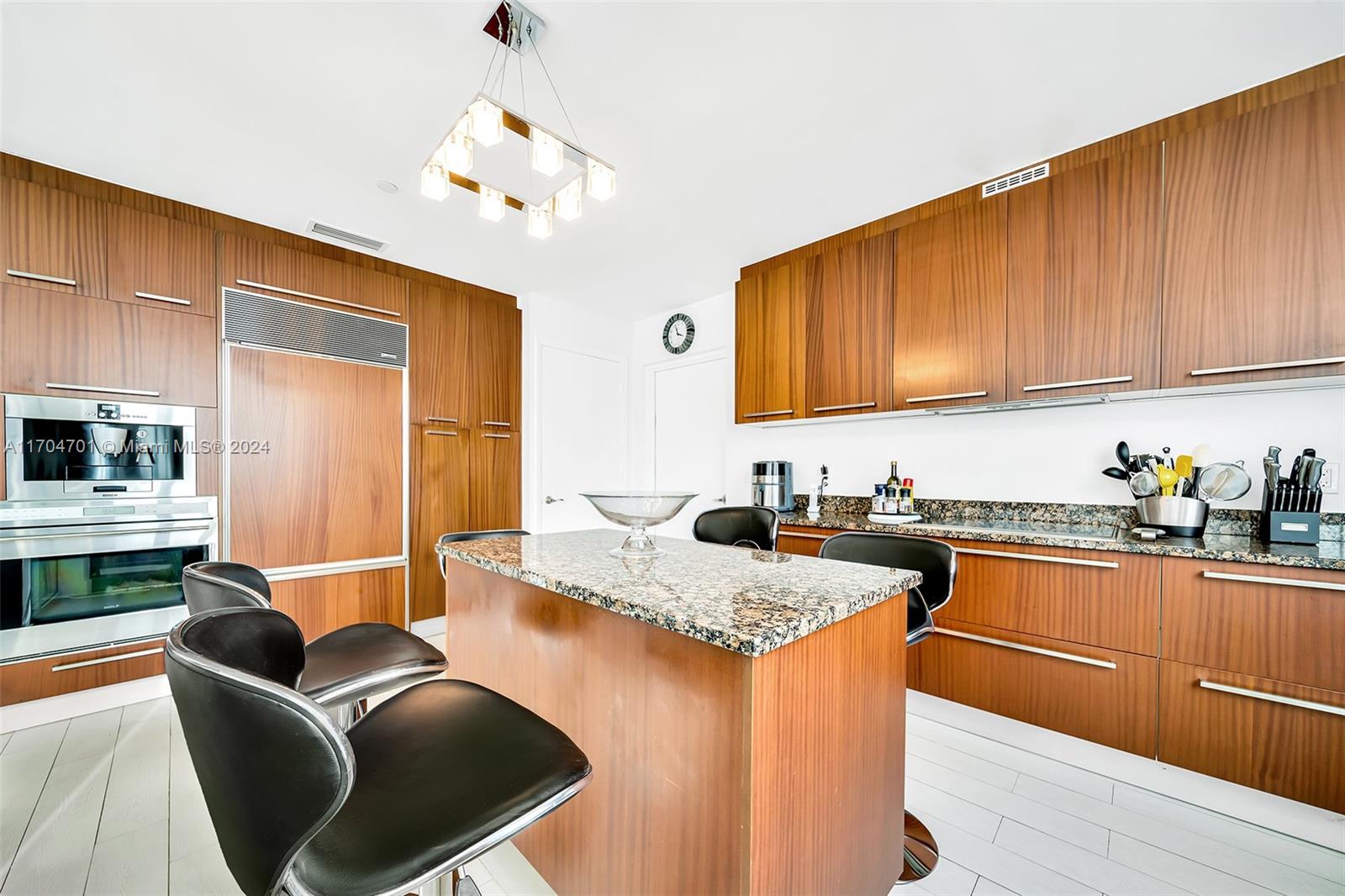 15901 Collins Ave #404, Sunny Isles Beach FL 33160