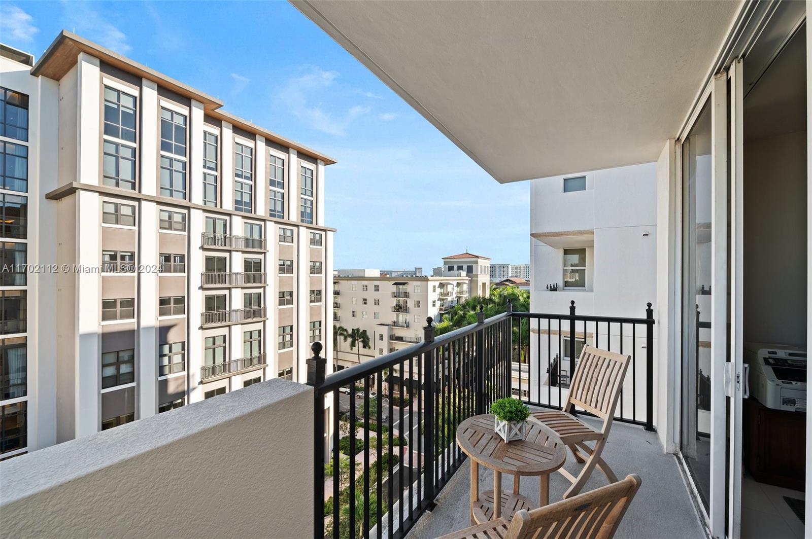 4100 Salzedo St #816, Coral Gables, Florida image 7