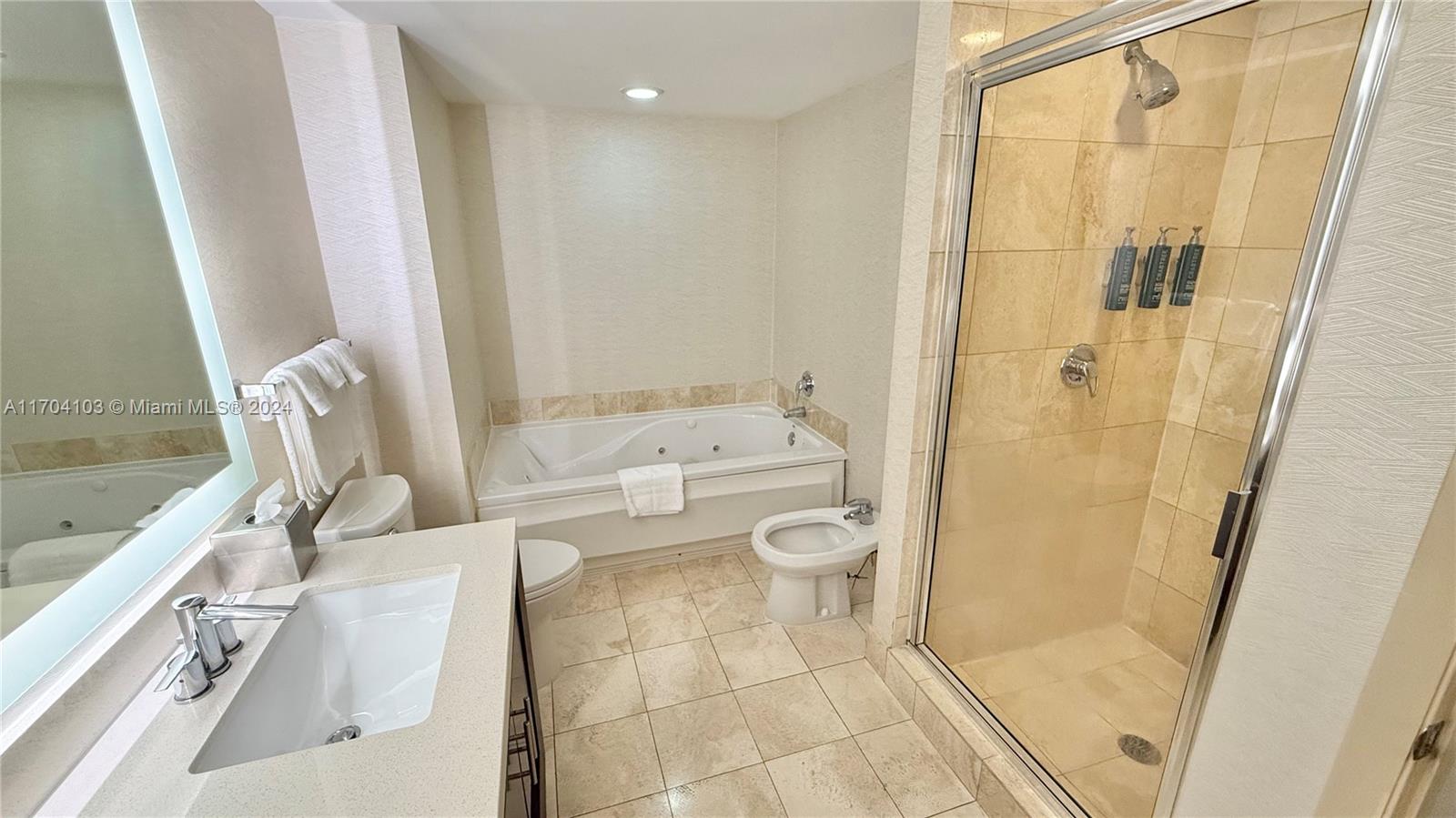 17375 Collins Ave #2406, Sunny Isles Beach, Florida image 30