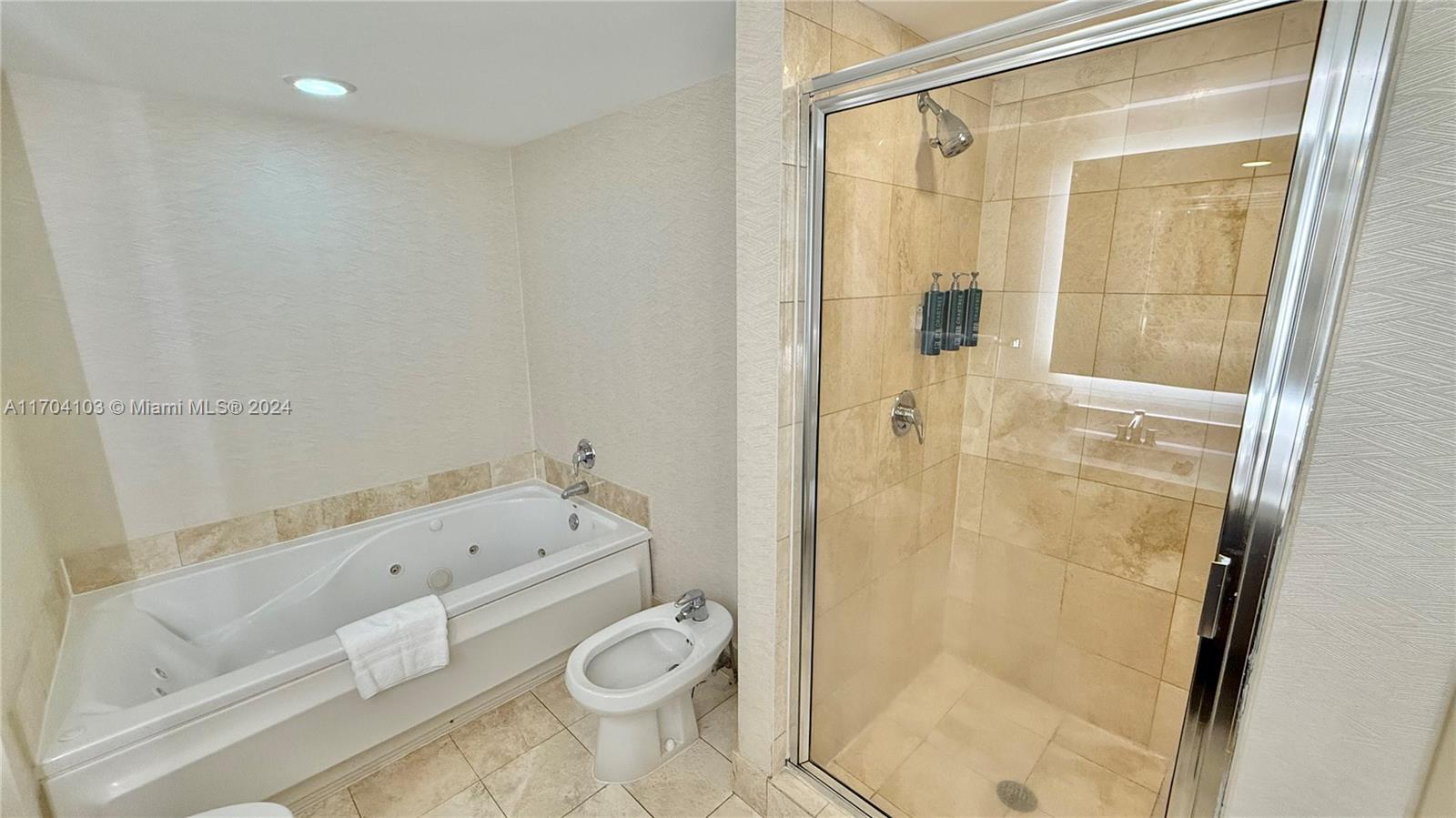 17375 Collins Ave #2406, Sunny Isles Beach, Florida image 32