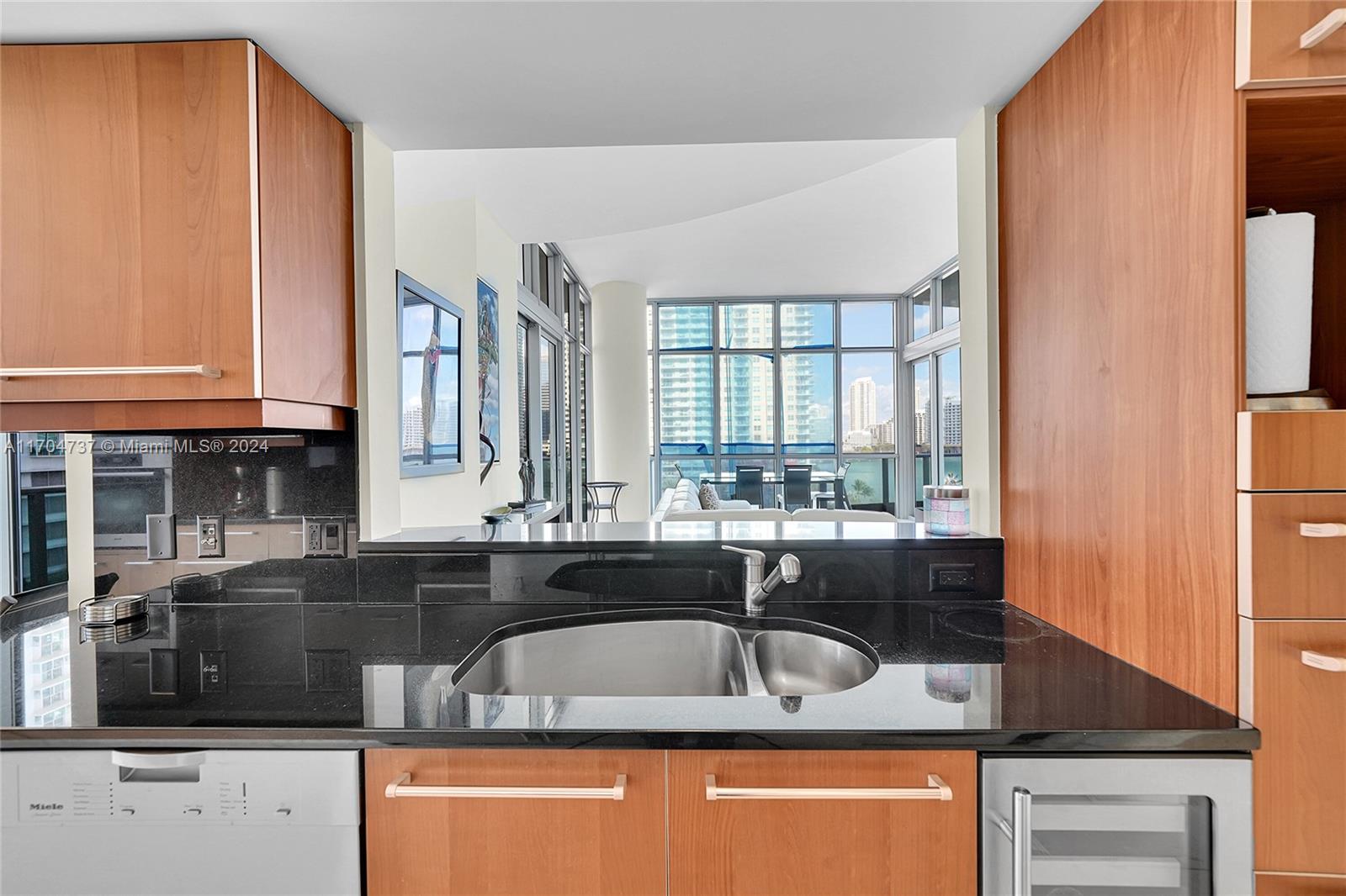 1331 Brickell Bay Dr #702, Miami FL 33131