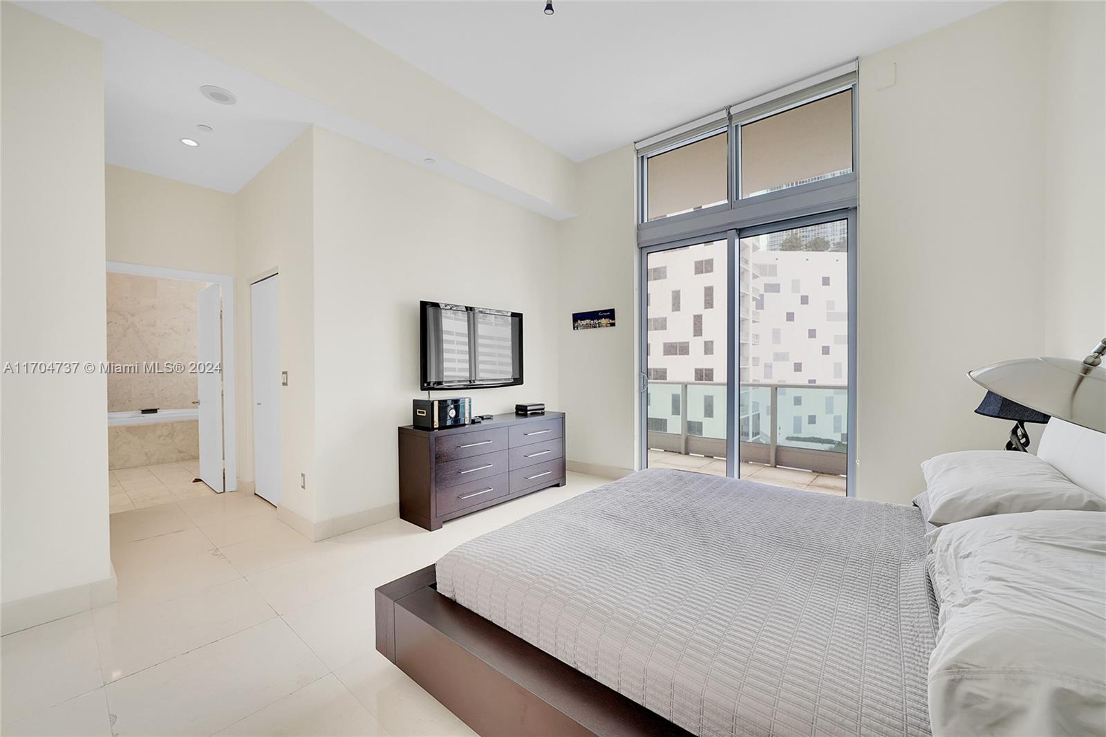 1331 Brickell Bay Dr #702, Miami FL 33131