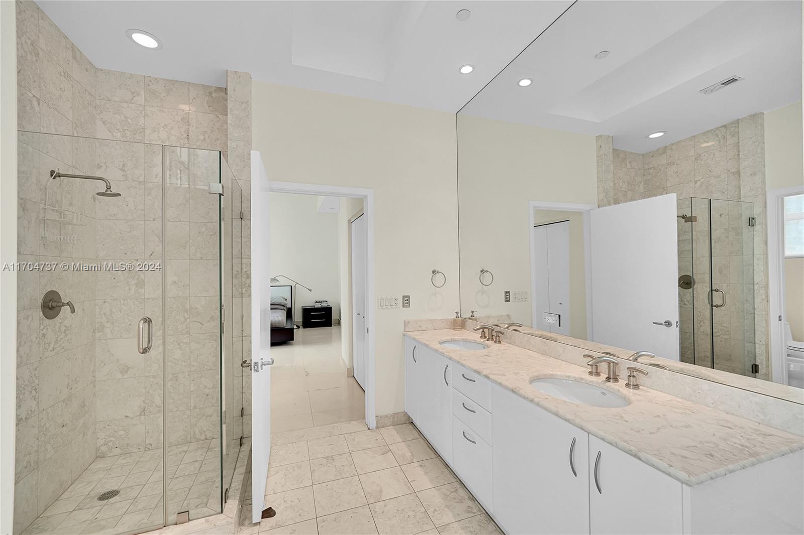 1331 Brickell Bay Dr #702, Miami FL 33131