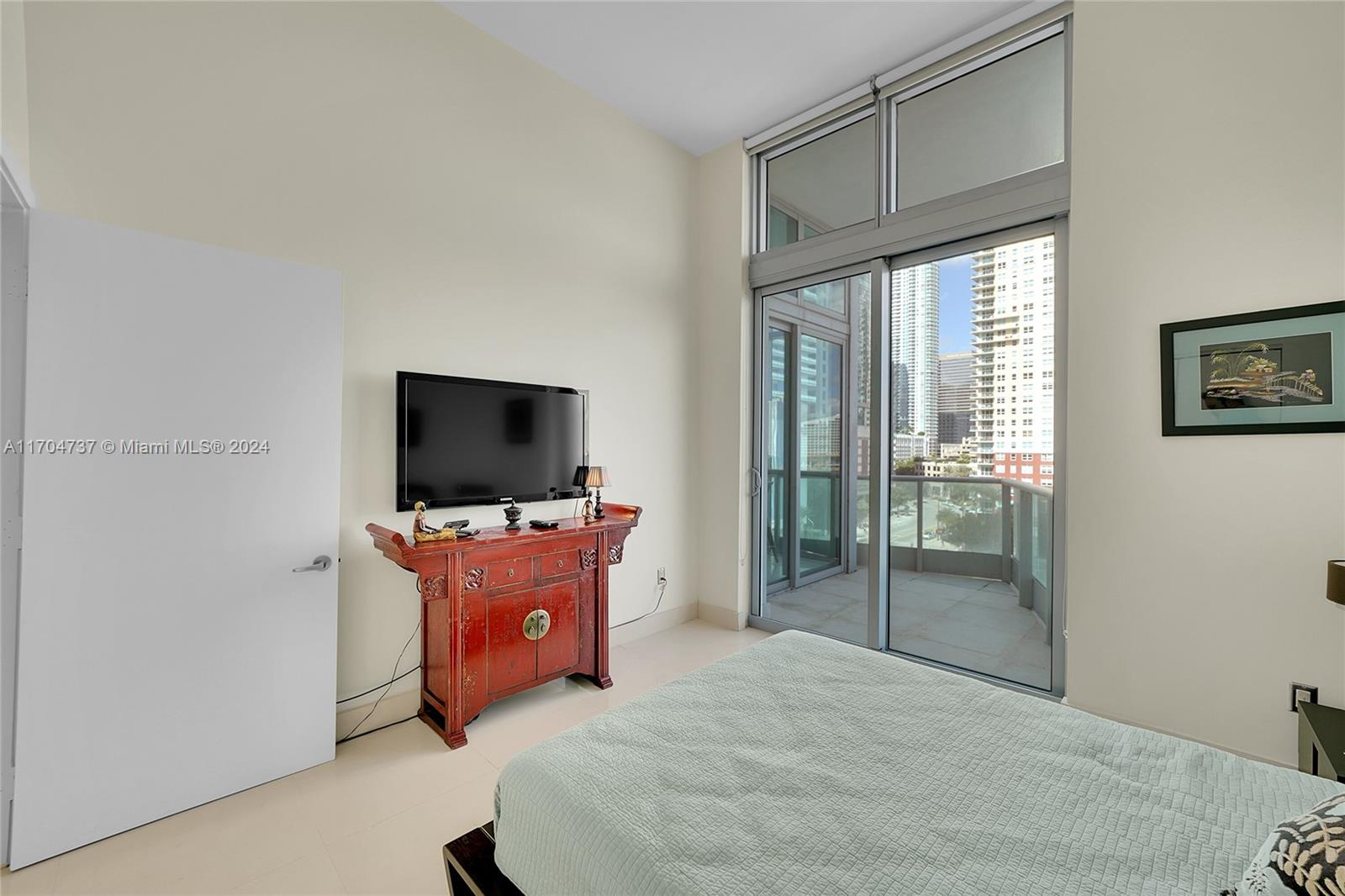 1331 Brickell Bay Dr #702, Miami FL 33131
