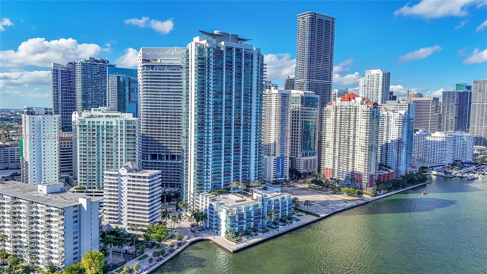 1331 Brickell Bay Dr #702, Miami FL 33131
