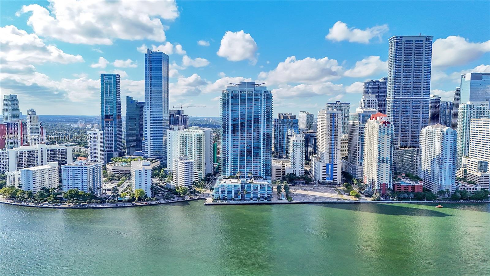 1331 Brickell Bay Dr #702, Miami FL 33131
