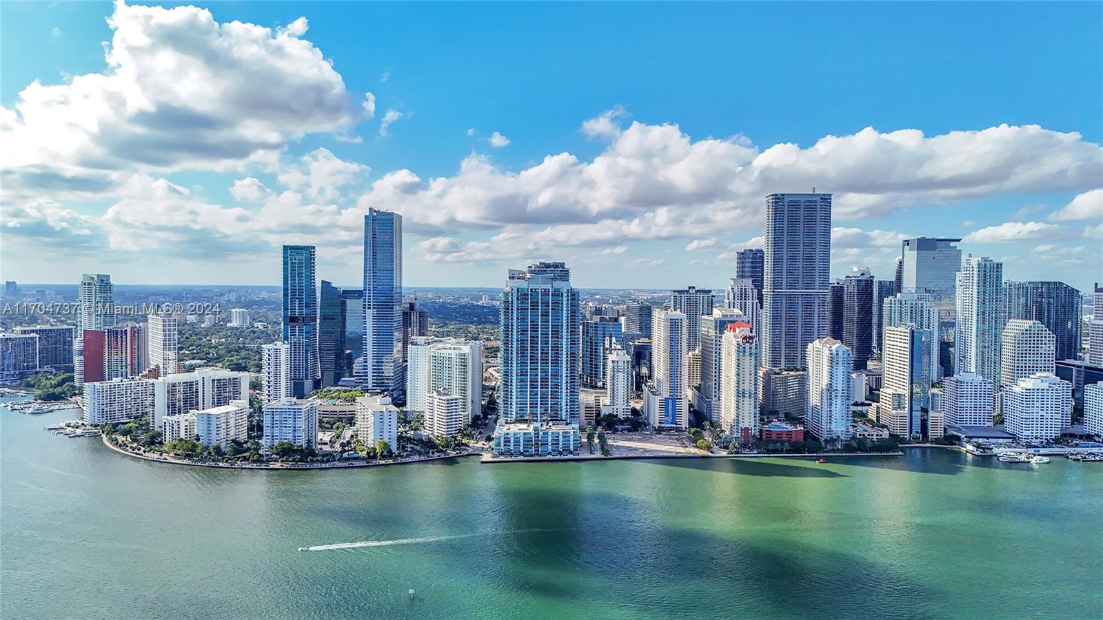 1331 Brickell Bay Dr #702, Miami FL 33131