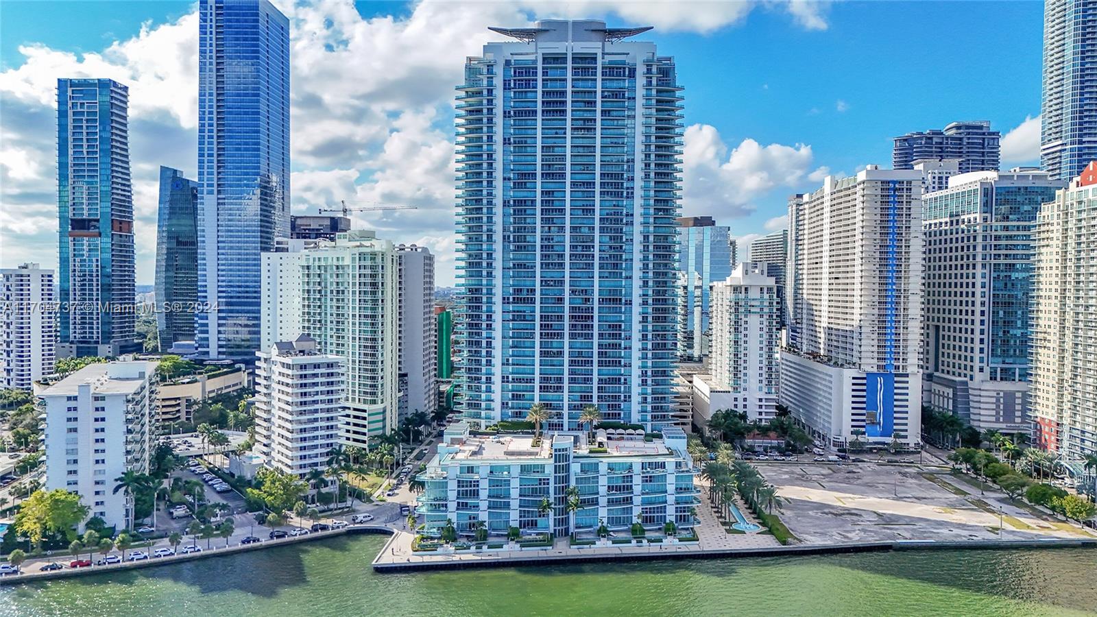 1331 Brickell Bay Dr #702, Miami FL 33131