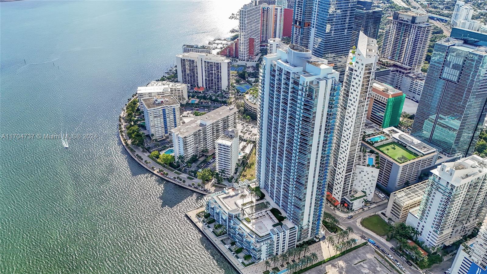 1331 Brickell Bay Dr #702, Miami FL 33131