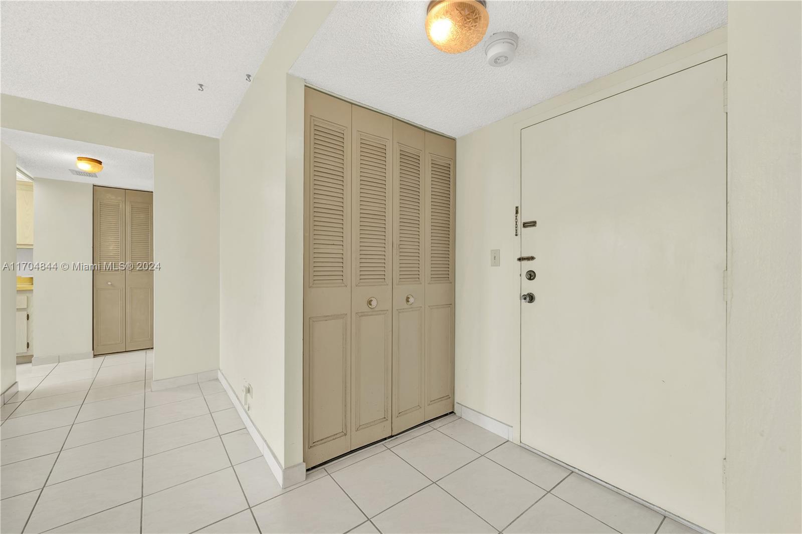 230 174th St MO5