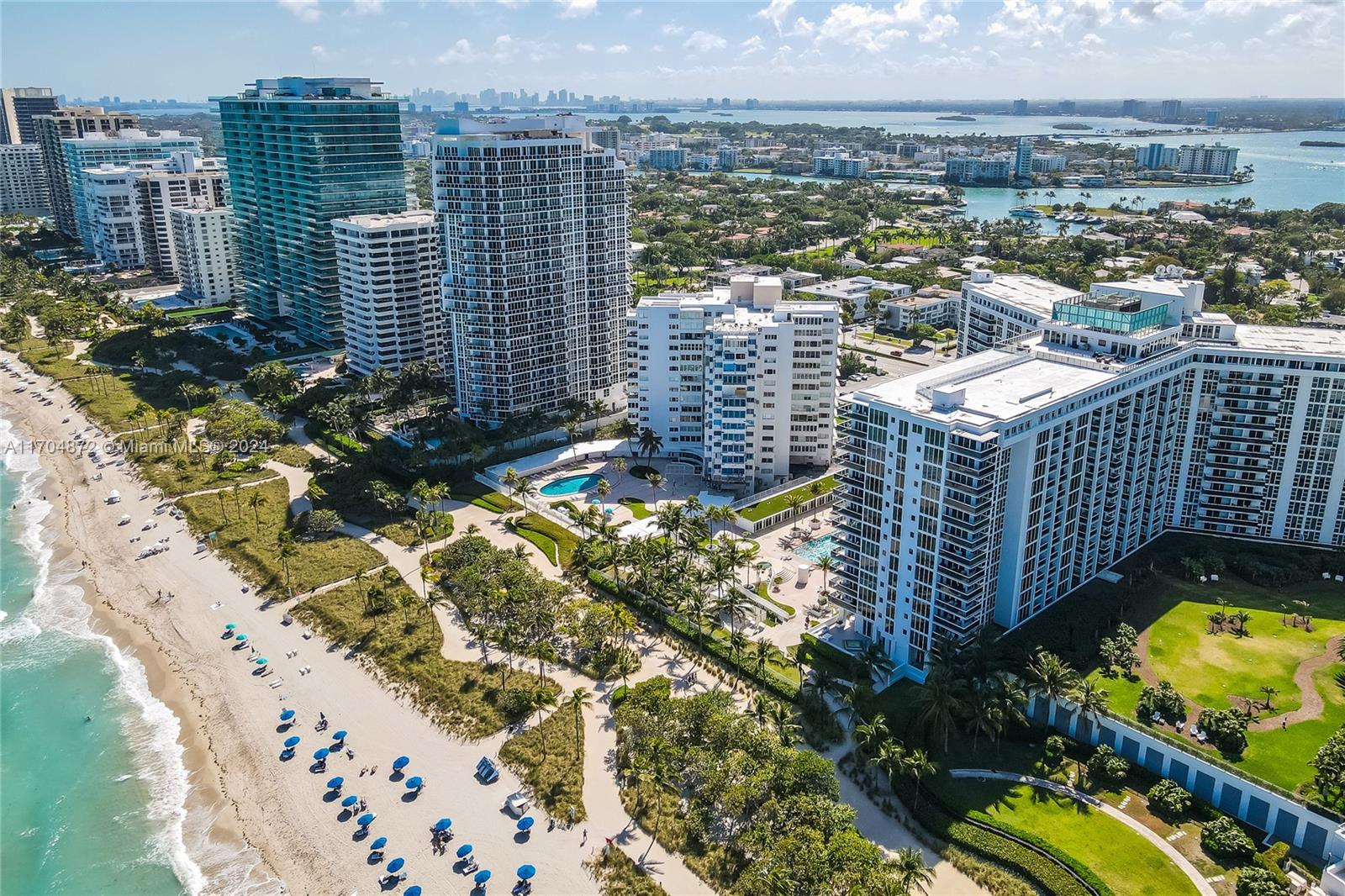 Experience resort-style living at Harbour House, nestled on Bal Harbour pristine beach. Featuring 2 bedrooms and 2 baths (with the second bedroom convertible). The living area has a neutral porcelain tile. The master has walk in closet. Assigned parking space with valet parking. Enjoy PRIVATE BEACH ACCESS, Beautiful pool & fantastic state of the art. Amenities; billiards room, convenient Market & Cafe, full-service fitness center and spa., poolside bar and grill, gorgeously landscaped pool deck with beach beds, 24 hour valet parking, controlled access, 24-hour.