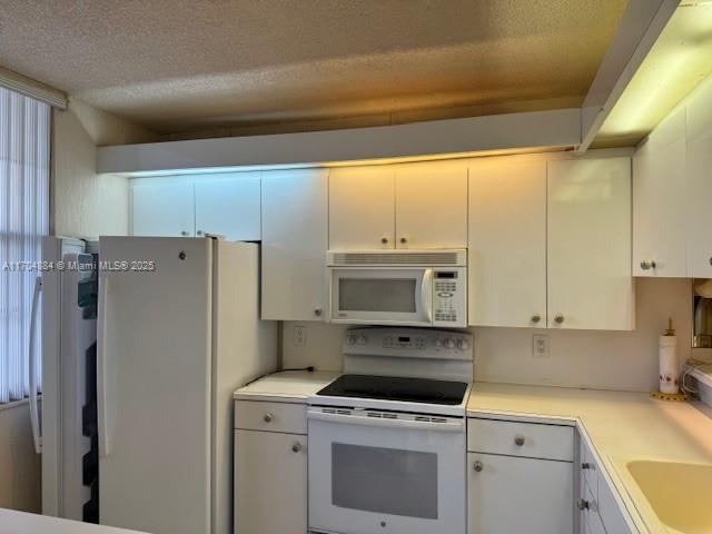 1530 Whitehall Dr #204, Davie, Florida image 8