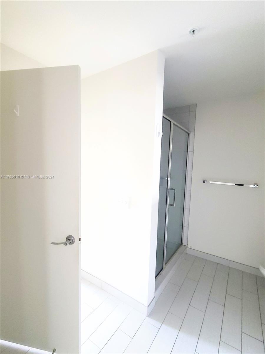 999 SW 1 AVENUE #1808, Miami FL 33130