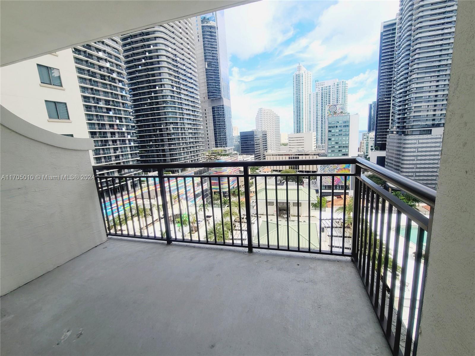 999 SW 1 AVENUE #1808, Miami FL 33130