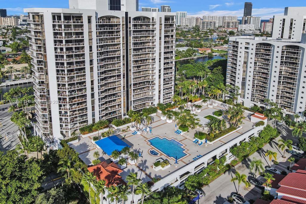 3598 Yacht Club Dr #1103, Aventura, Florida image 1