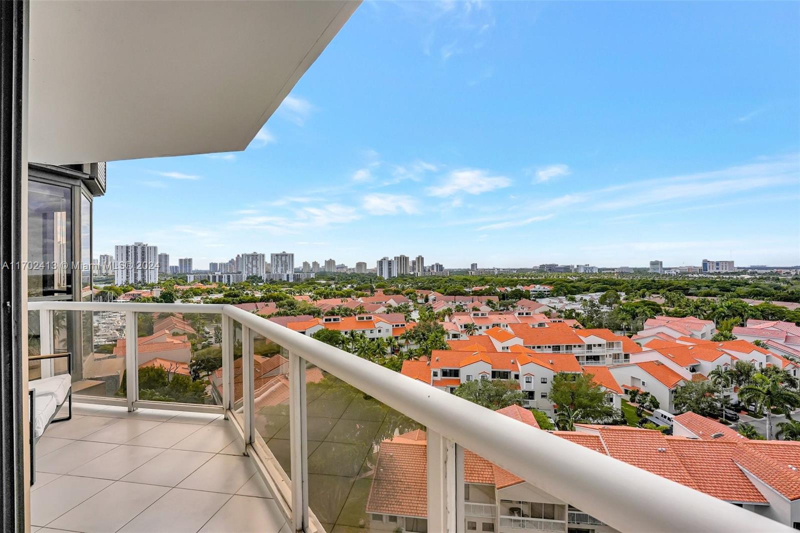 3598 Yacht Club Dr #1103, Aventura, Florida image 38