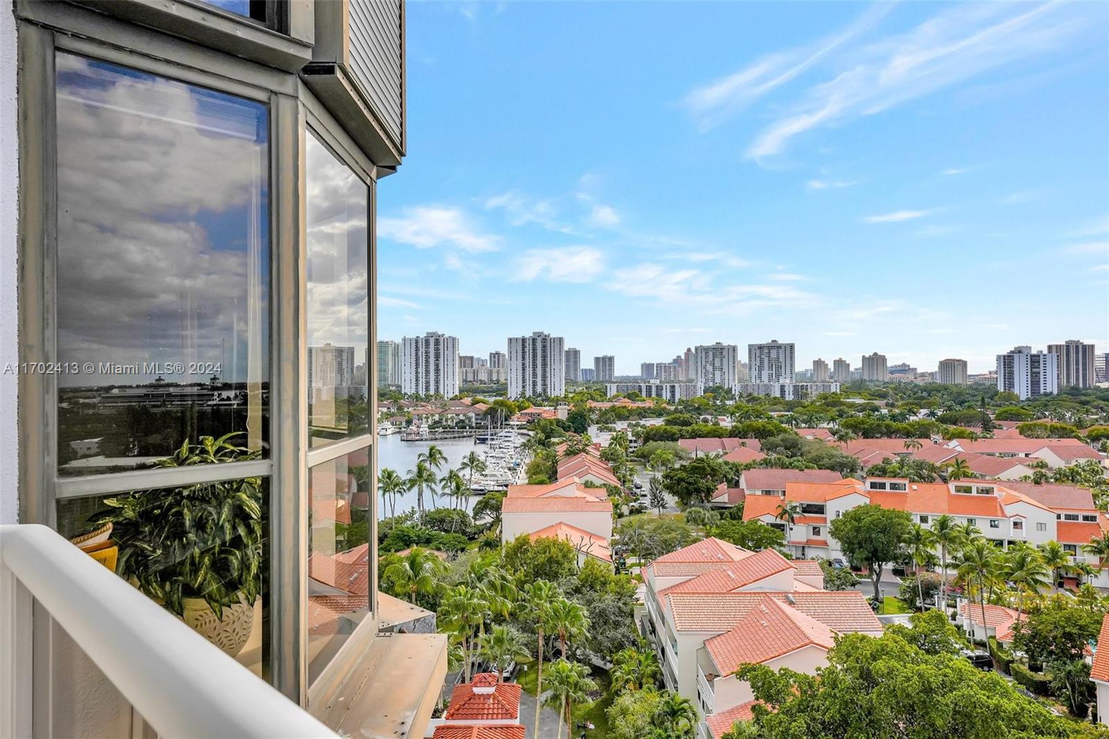 3598 Yacht Club Dr #1103, Aventura, Florida image 47