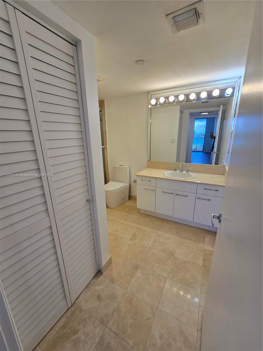 8855 Collins Ave #4c Direct Ocean, Surfside, Florida image 19