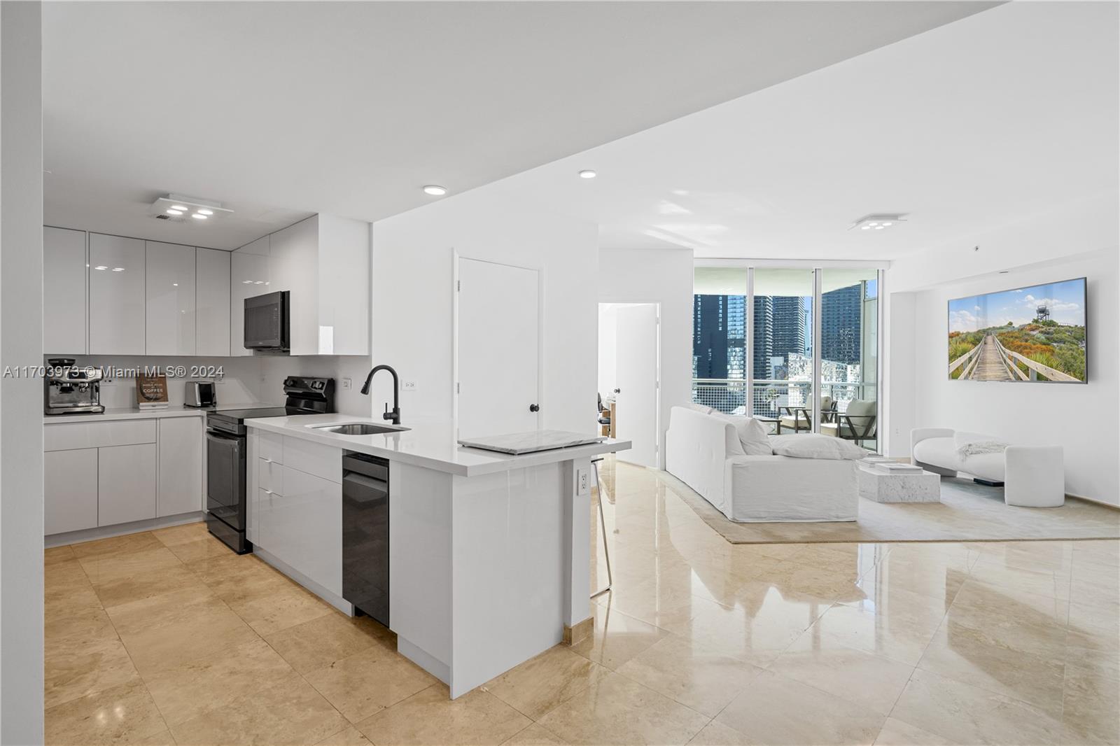 350 S Miami Ave #2304, Miami FL 33130