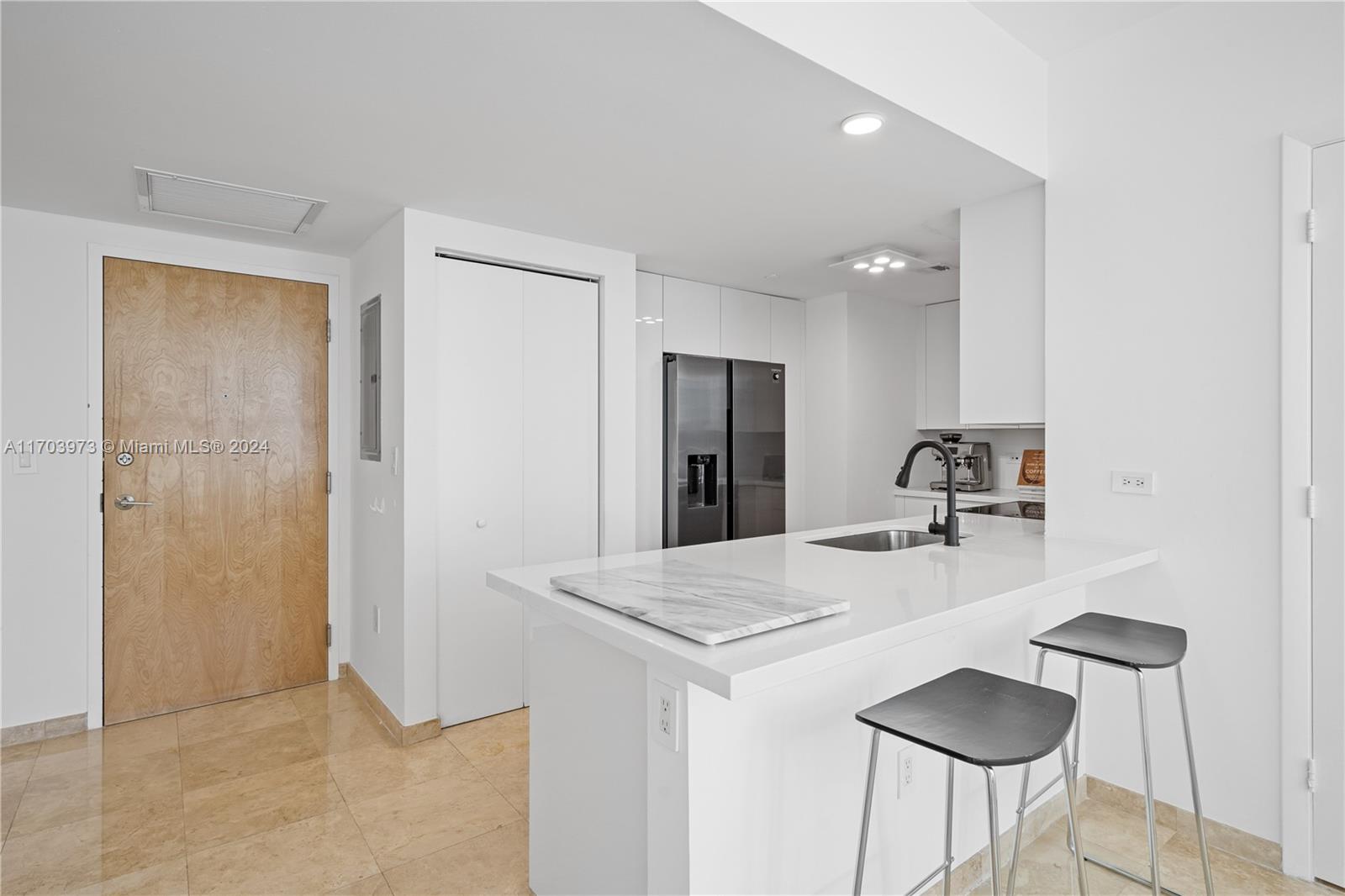 350 S Miami Ave #2304, Miami FL 33130