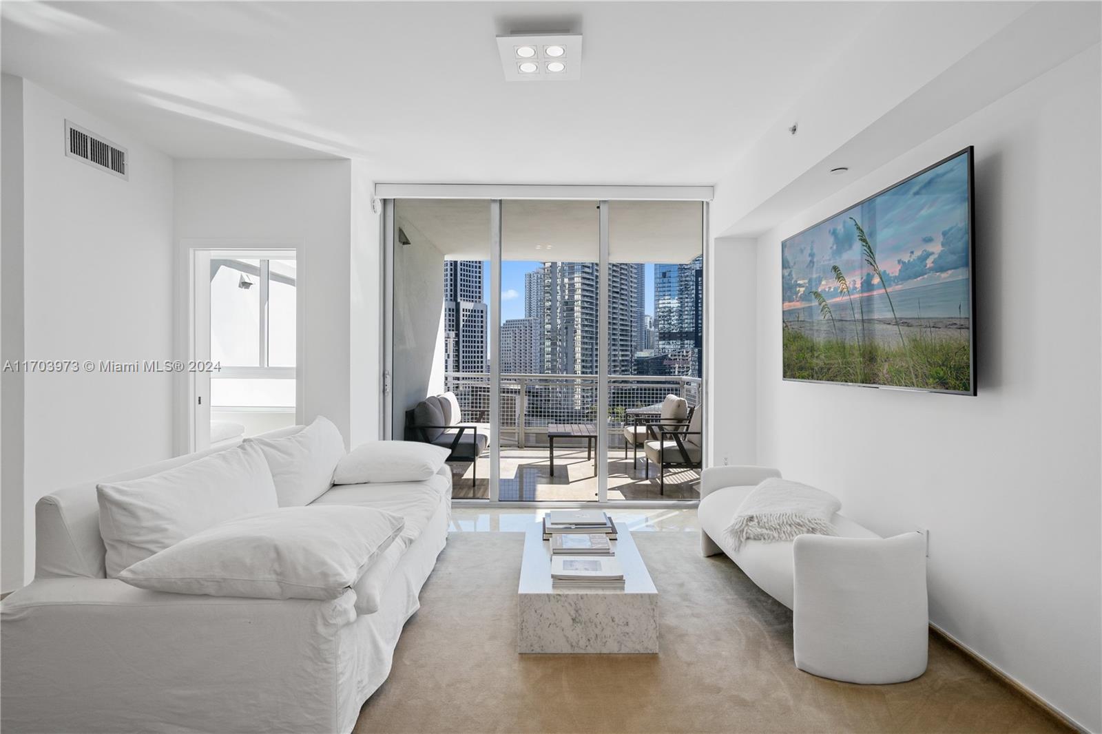 350 S Miami Ave #2304, Miami FL 33130