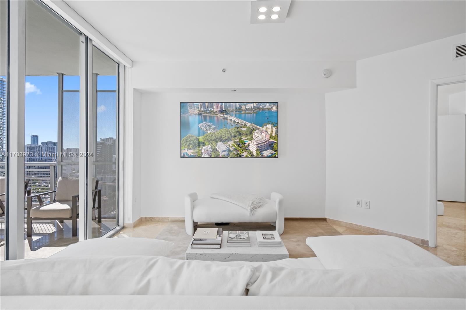 350 S Miami Ave #2304, Miami FL 33130