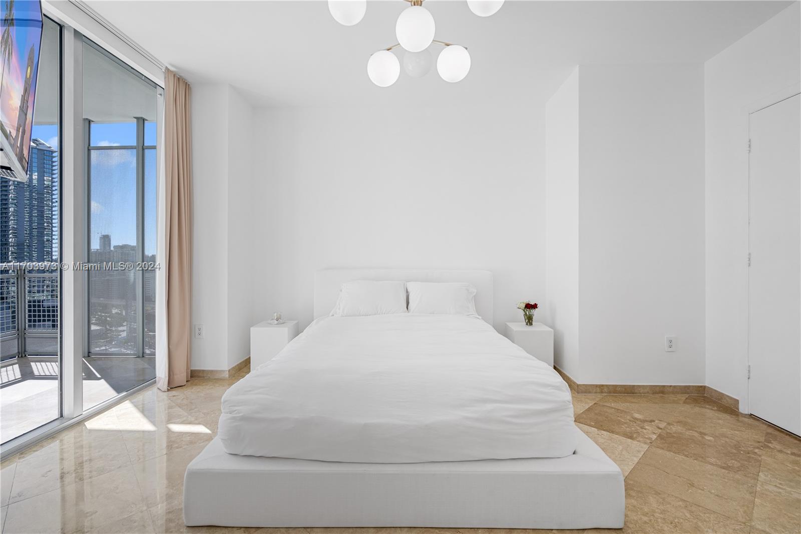 350 S Miami Ave #2304, Miami FL 33130