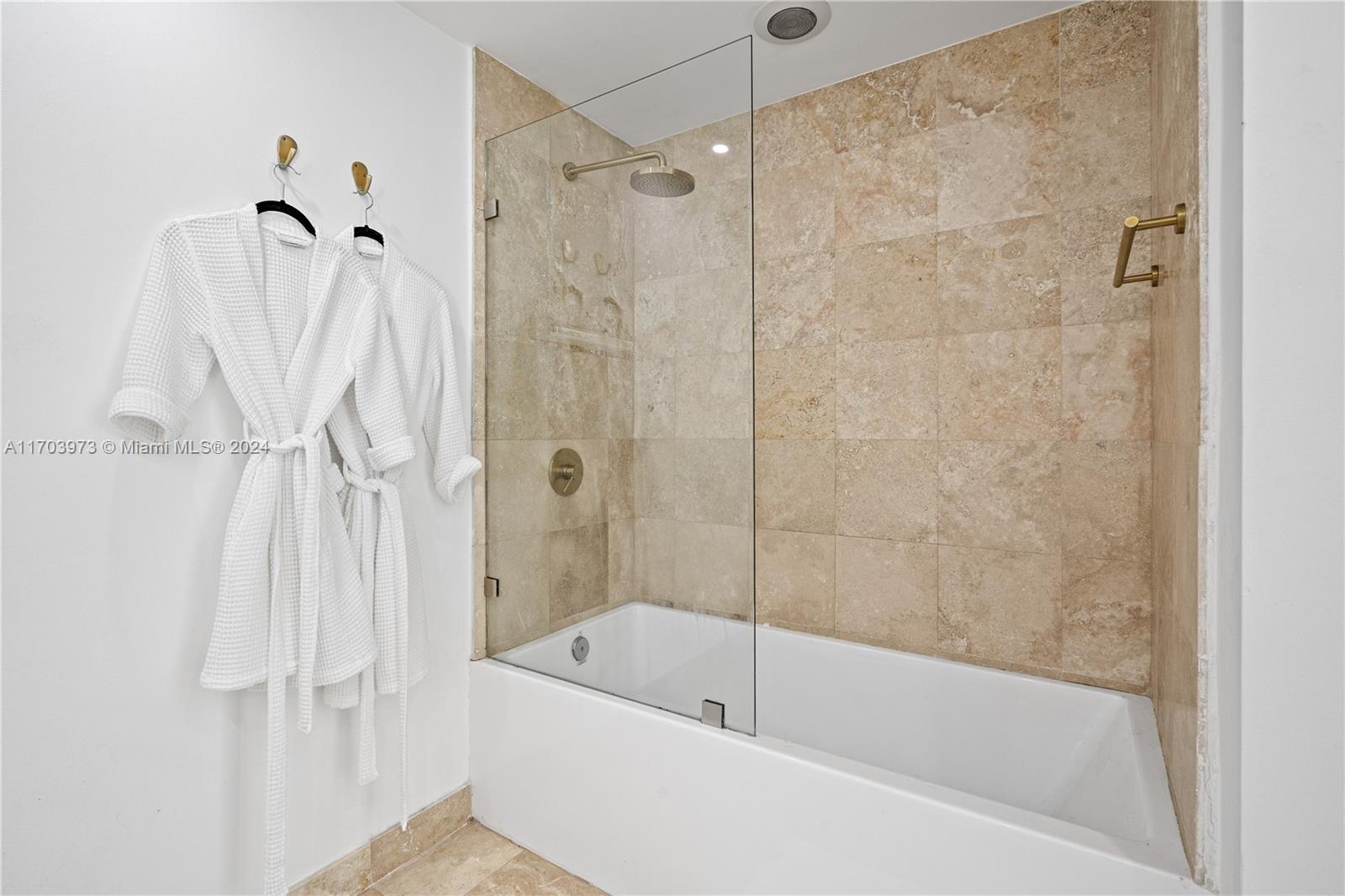 350 S Miami Ave #2304, Miami FL 33130