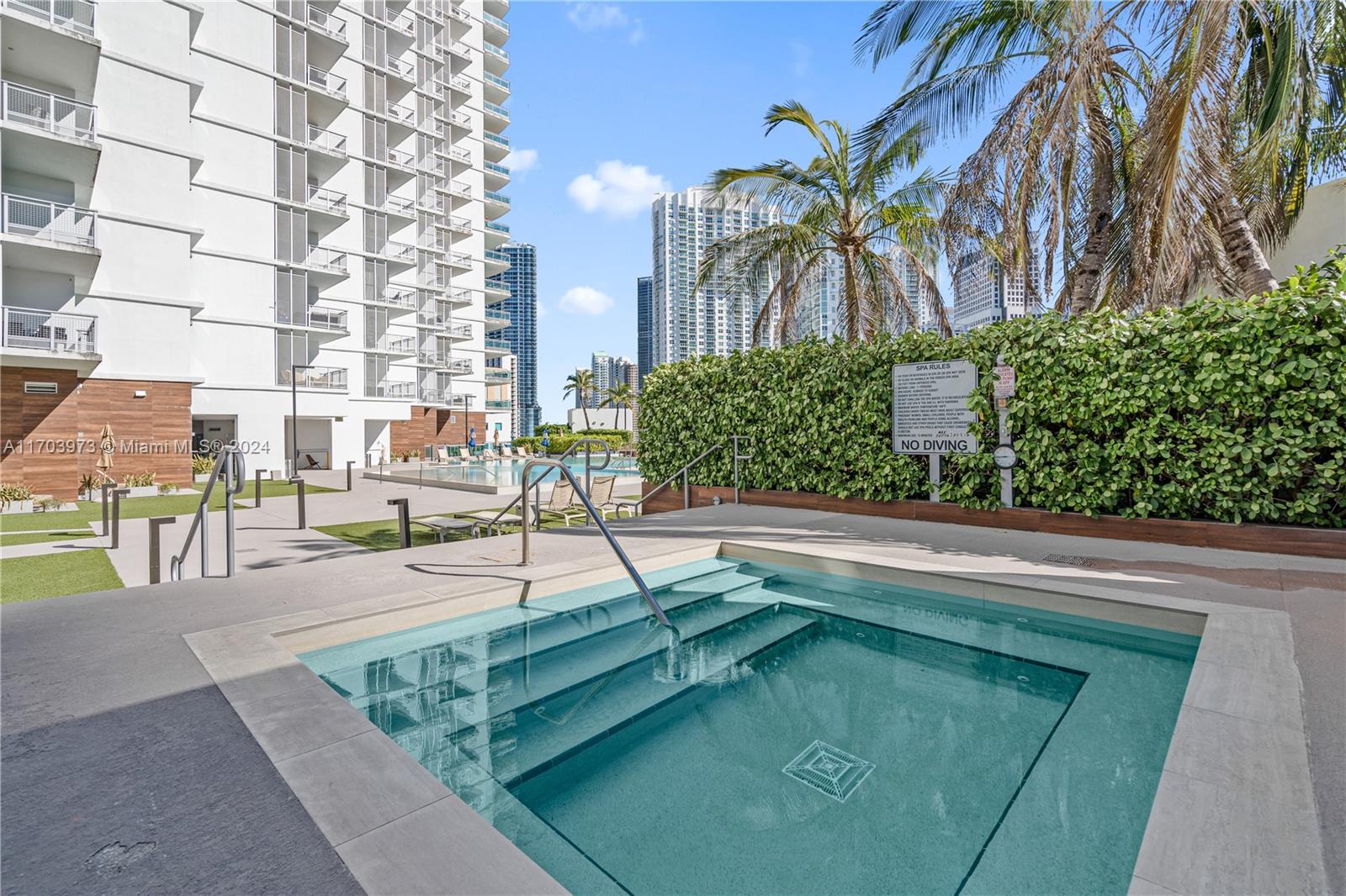 350 S Miami Ave #2304, Miami FL 33130