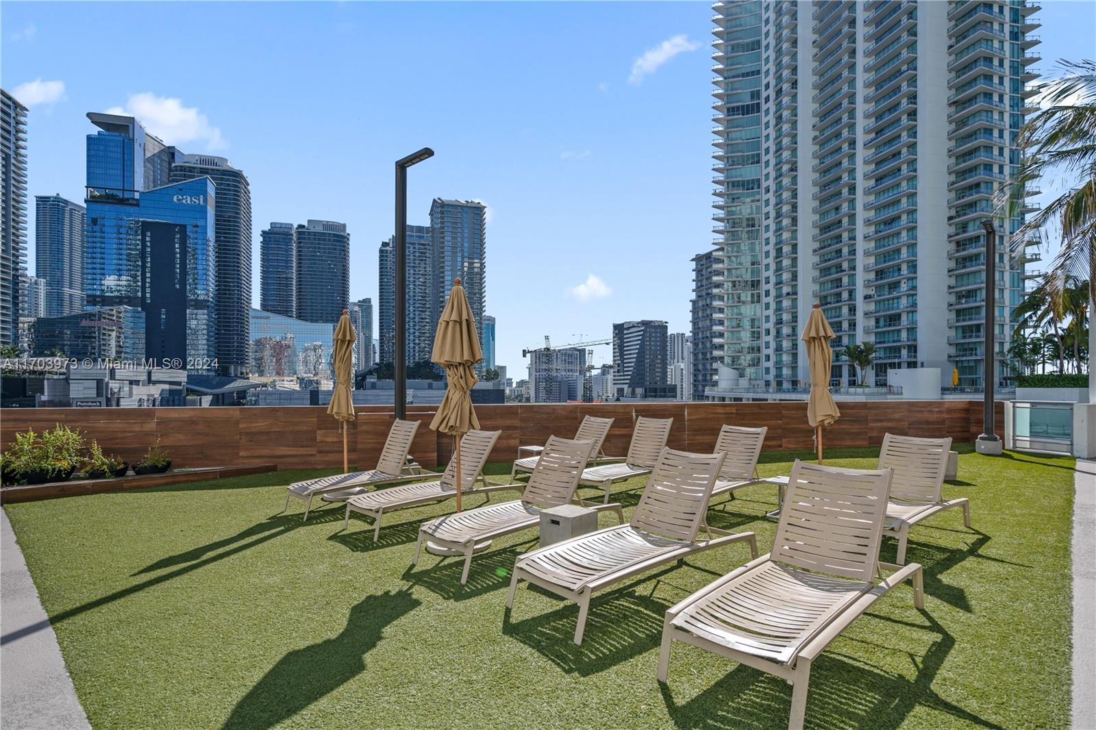 350 S Miami Ave #2304, Miami FL 33130