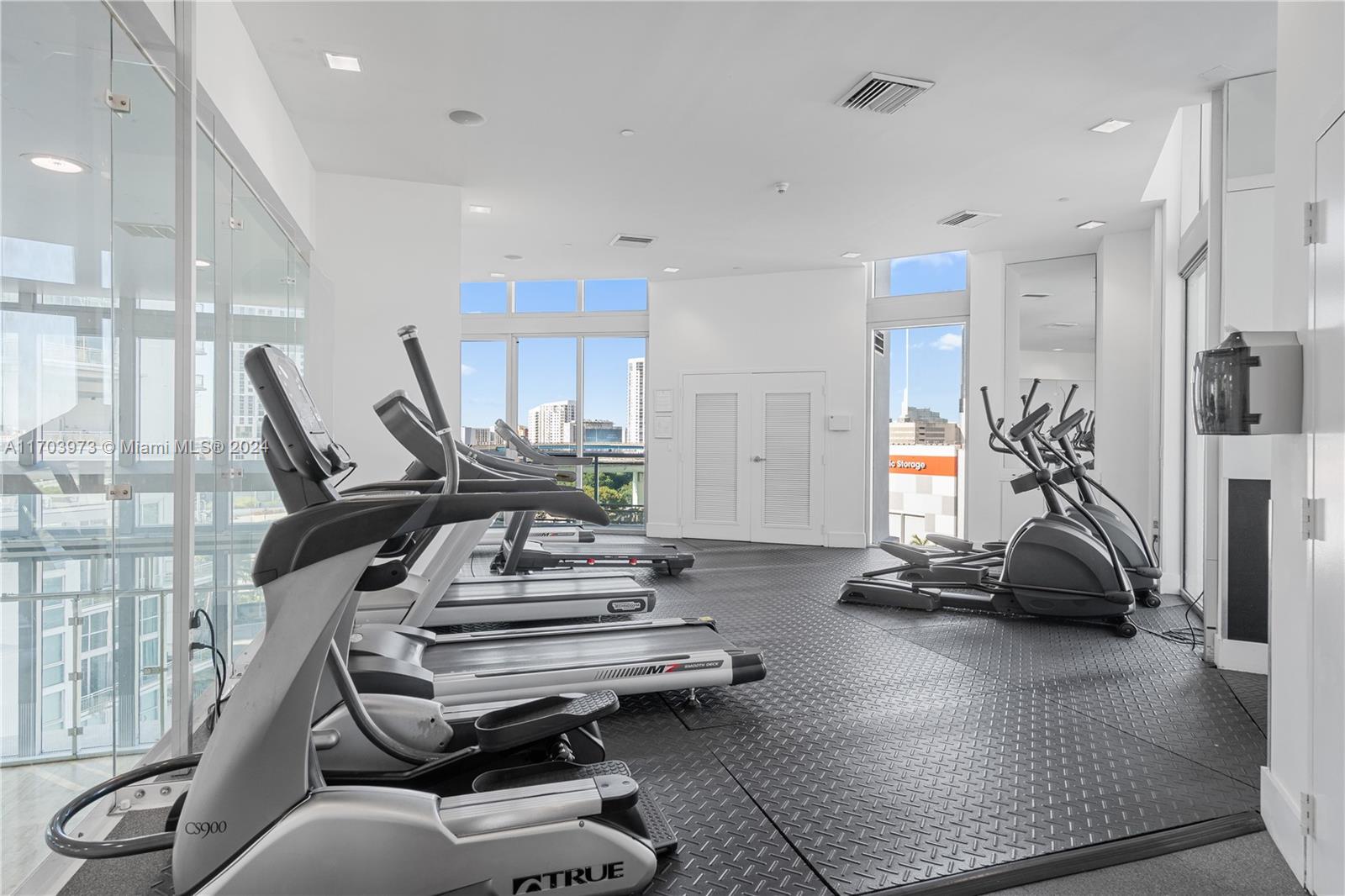 350 S Miami Ave #2304, Miami FL 33130