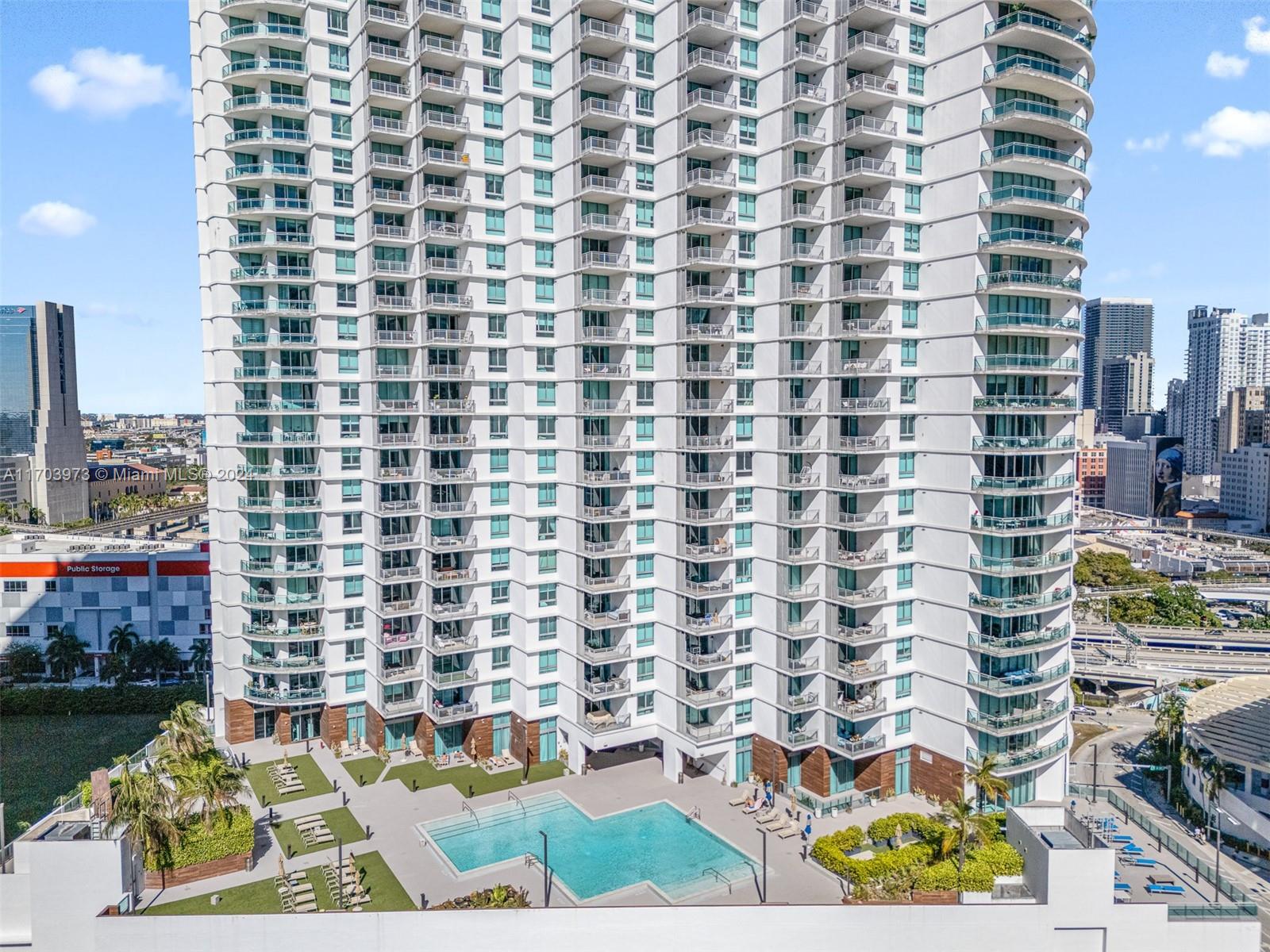 350 S Miami Ave #2304, Miami FL 33130