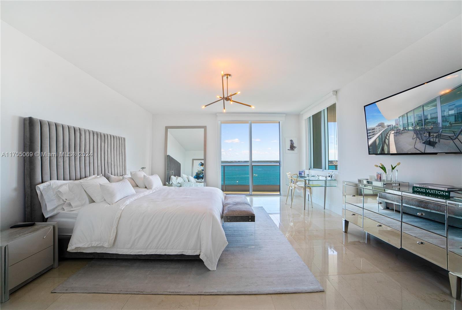 1331 Brickell Bay Dr #1511, Miami FL 33131