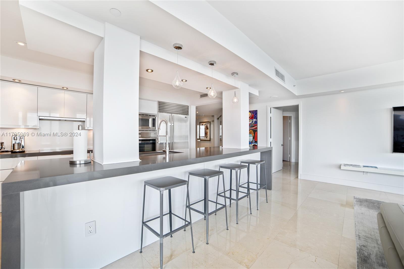 1331 Brickell Bay Dr #1511, Miami FL 33131