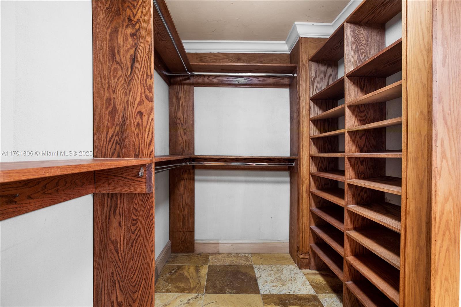 600 Biltmore Way #1104, Coral Gables FL 33134