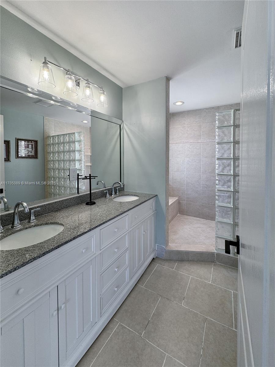5606 NW 122nd Ter, Coral Springs, Florida image 12