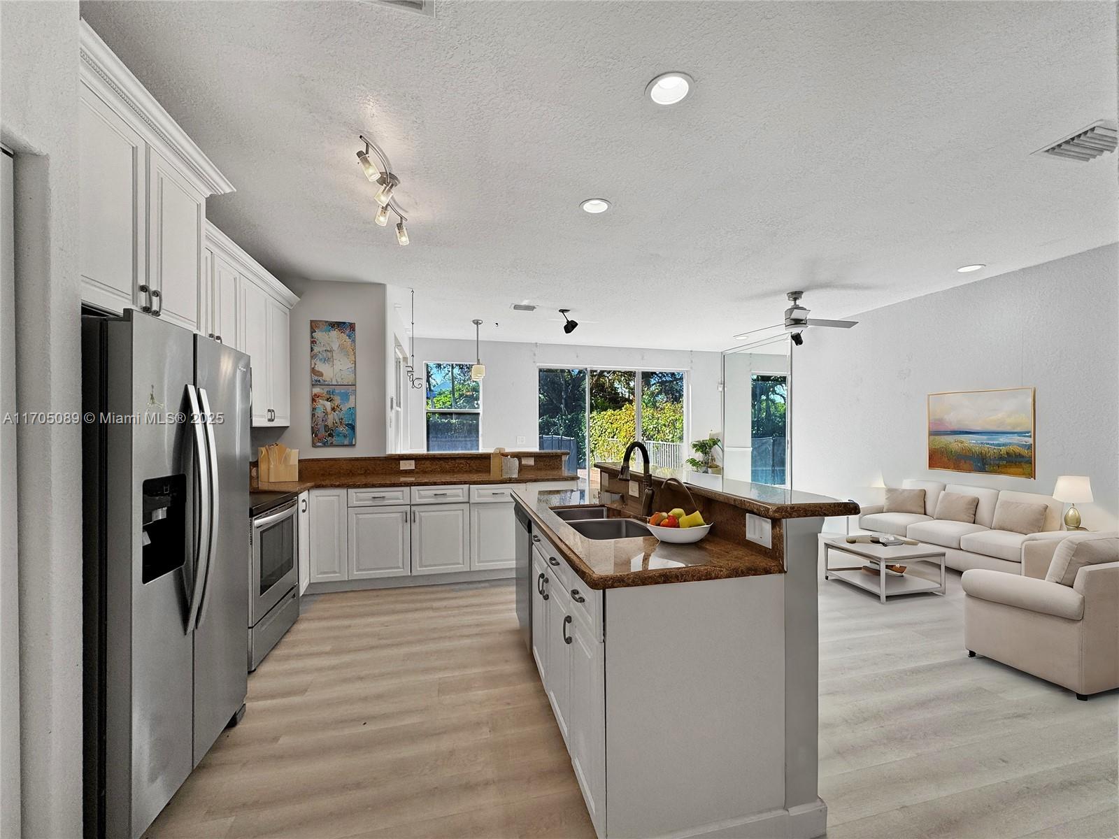5606 NW 122nd Ter, Coral Springs, Florida image 4