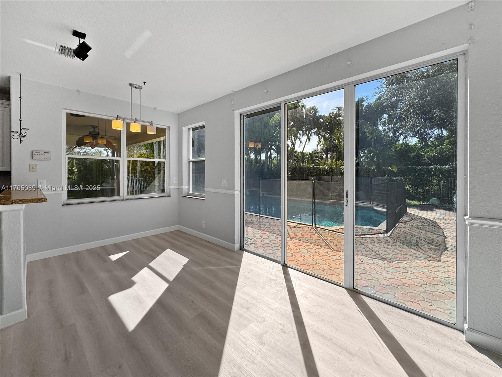 5606 NW 122nd Ter, Coral Springs, Florida image 8