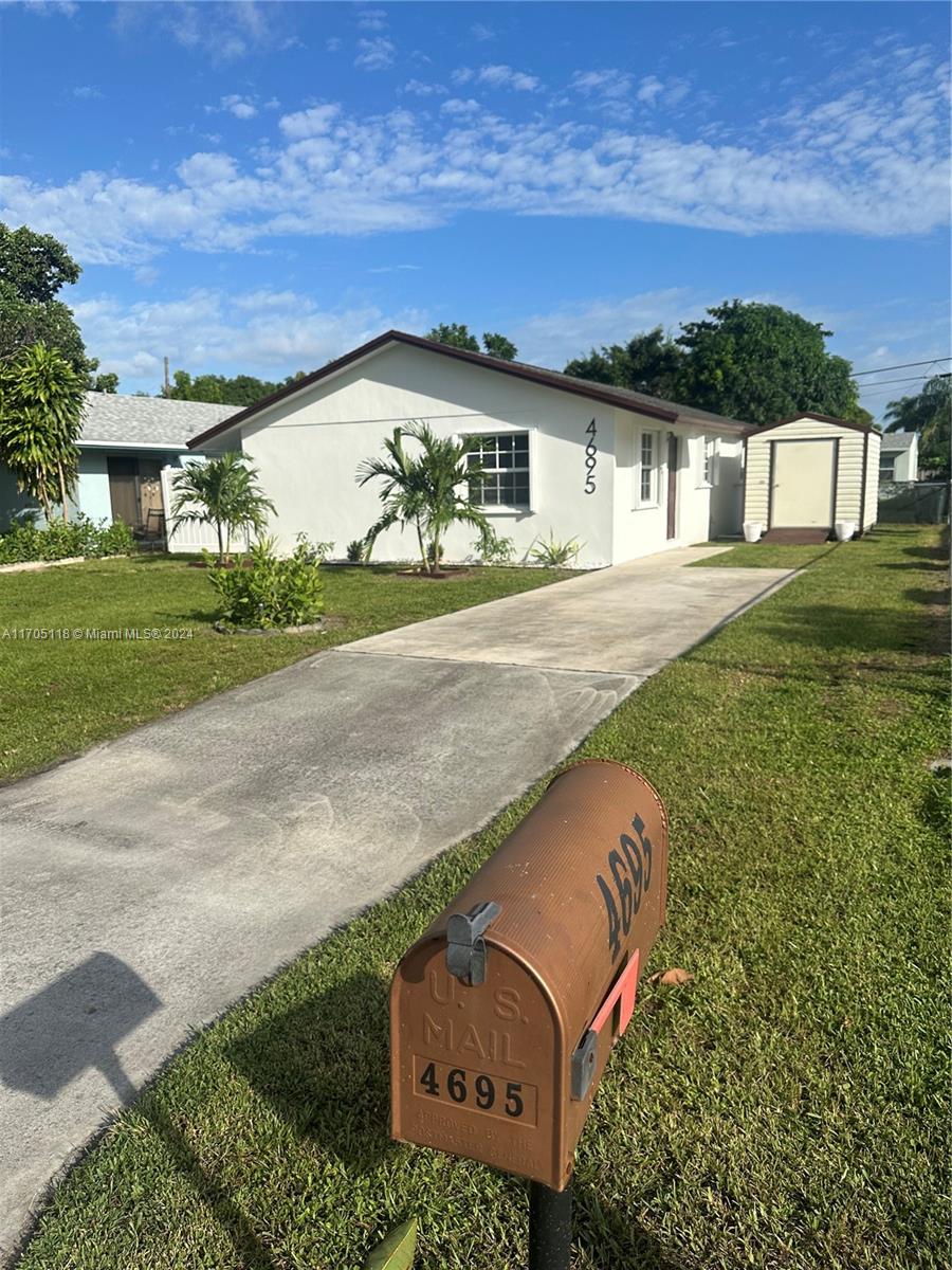 4695 Cambridge St, Lake Worth, Florida image 2