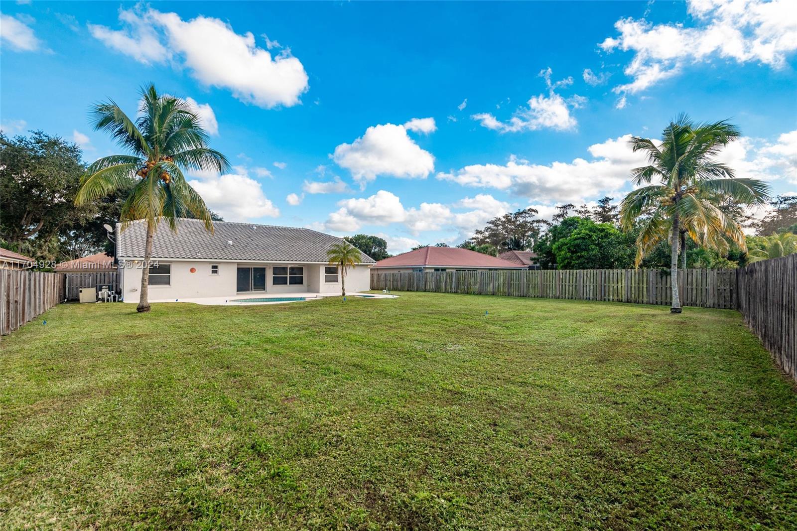 Residential, Lauderhill, Florida image 39