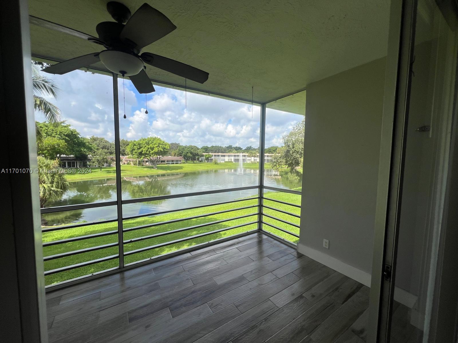 Residential, Pompano Beach, Florida image 14