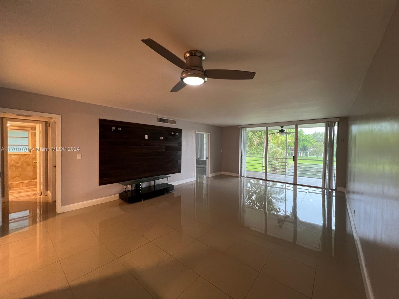 Residential, Pompano Beach, Florida image 30